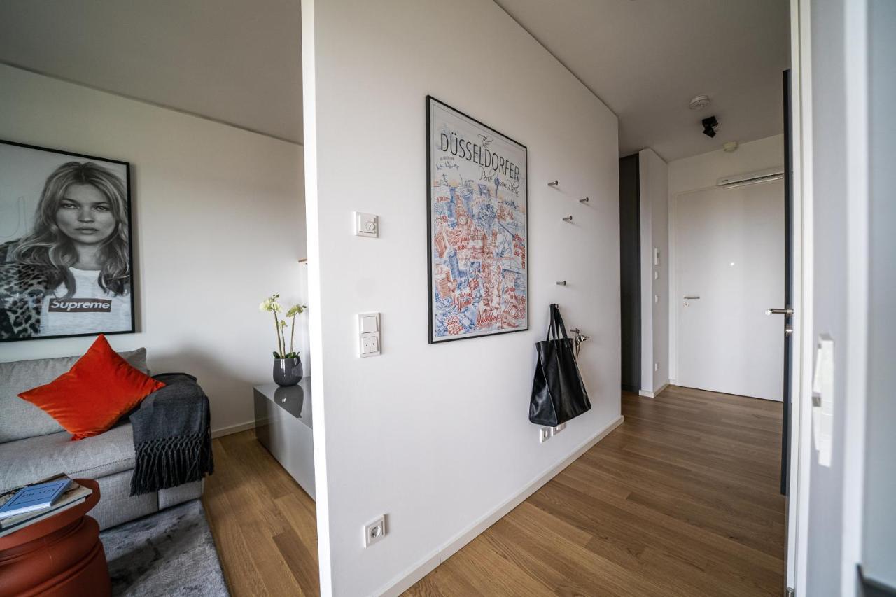 Luxury Apartments Duesseldorf Buitenkant foto