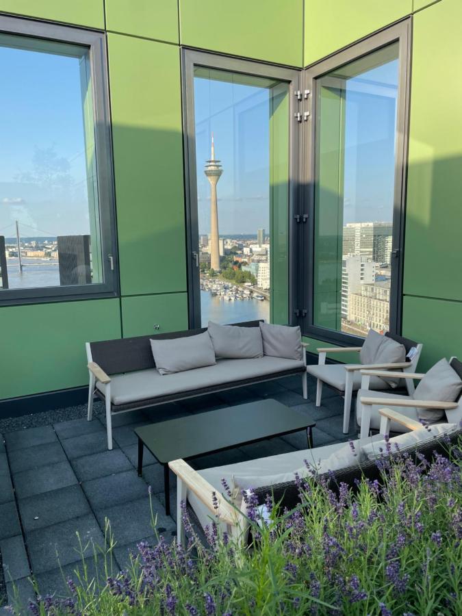 Luxury Apartments Duesseldorf Buitenkant foto